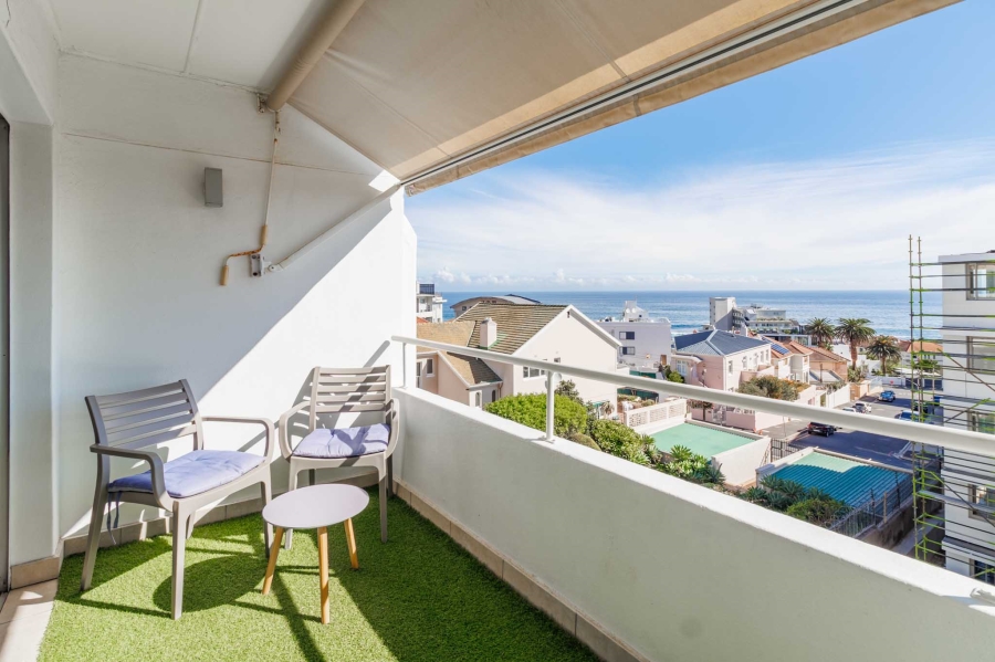 To Let 2 Bedroom Property for Rent in Bantry Bay Western Cape